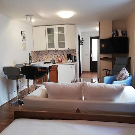 Apartament Studio Apartman Meli Poreč Zewnętrze zdjęcie