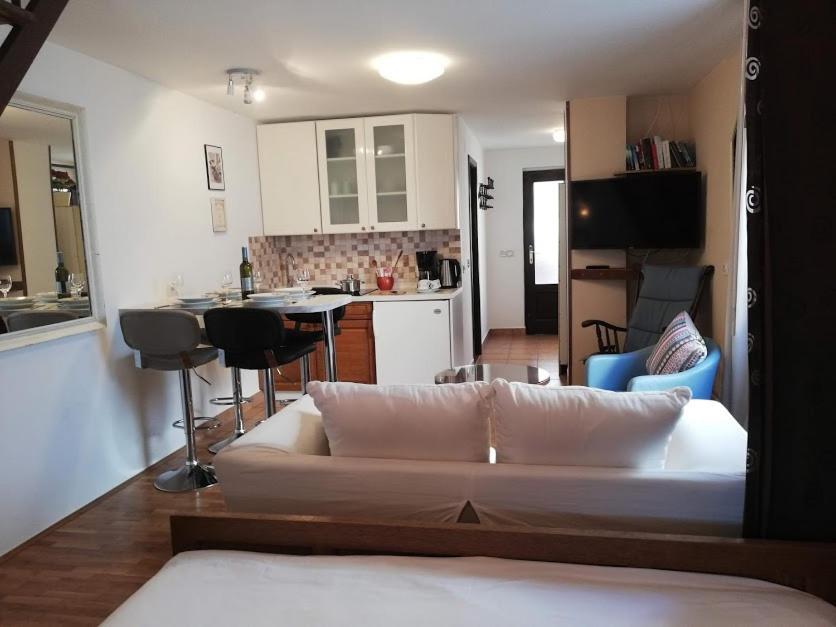 Apartament Studio Apartman Meli Poreč Zewnętrze zdjęcie