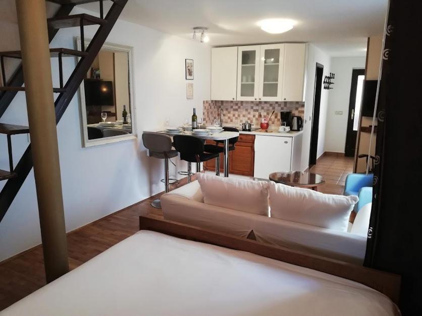 Apartament Studio Apartman Meli Poreč Zewnętrze zdjęcie